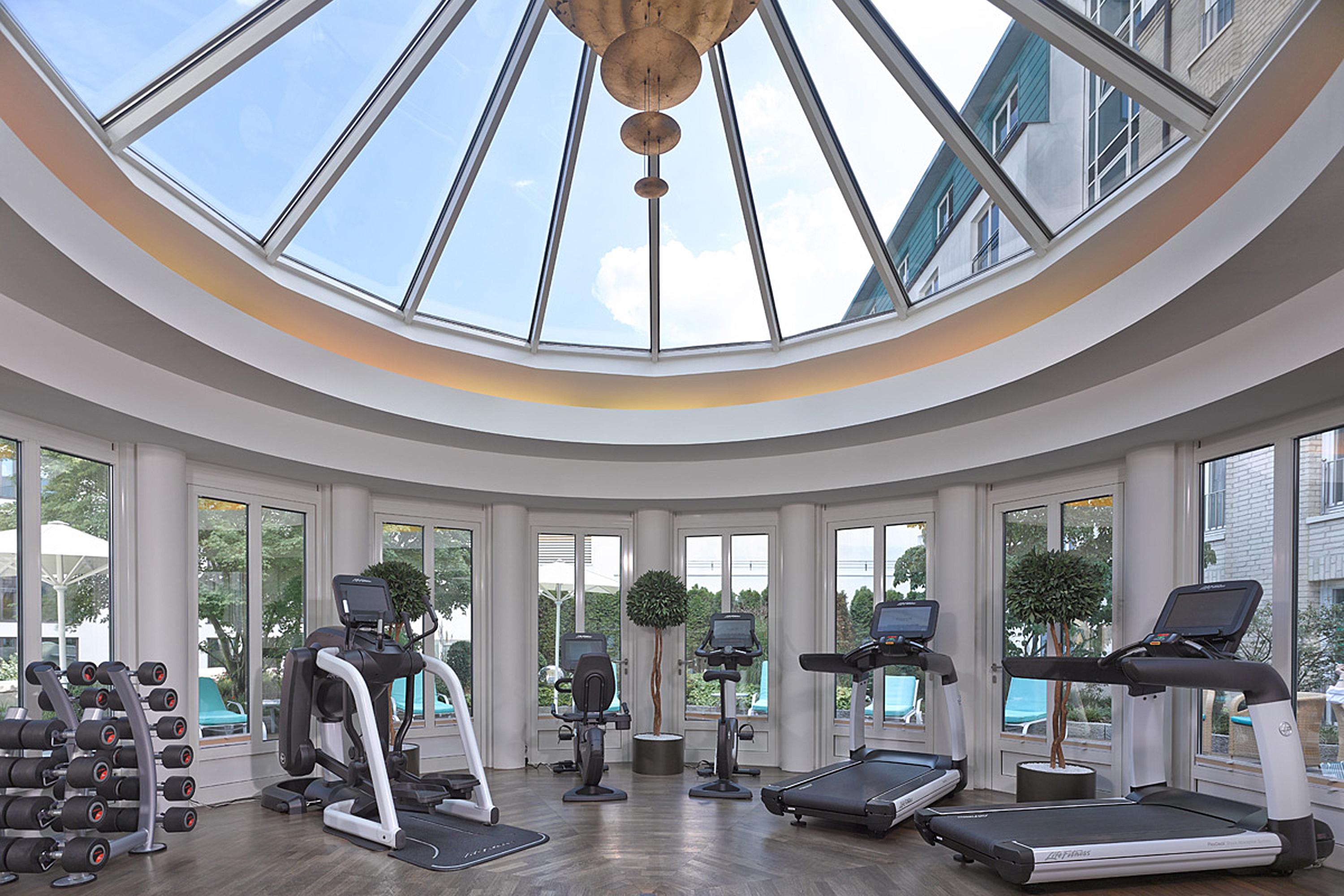 Grand Elysee Hamburg Exterior photo The gym at The Ivy Collection