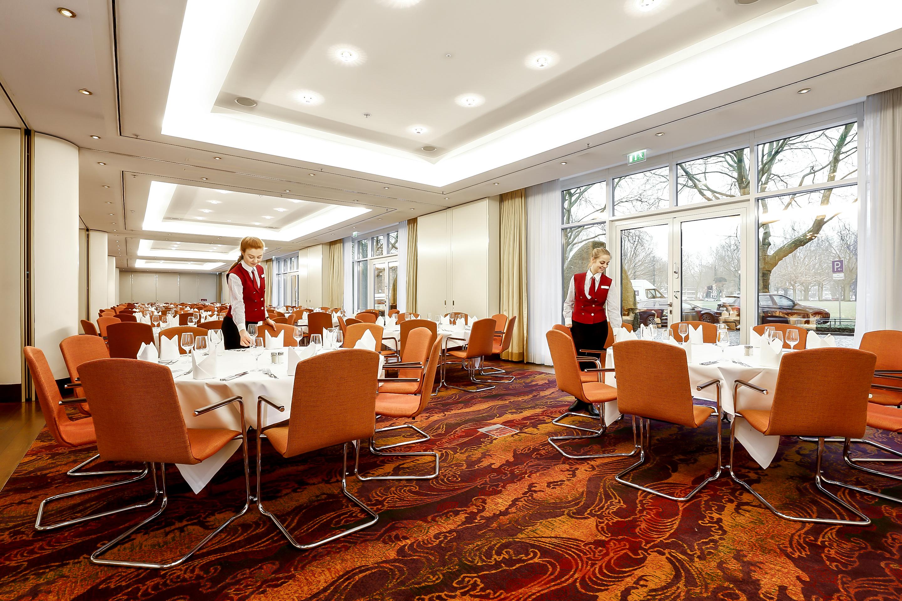 Grand Elysee Hamburg Exterior photo Restaurant