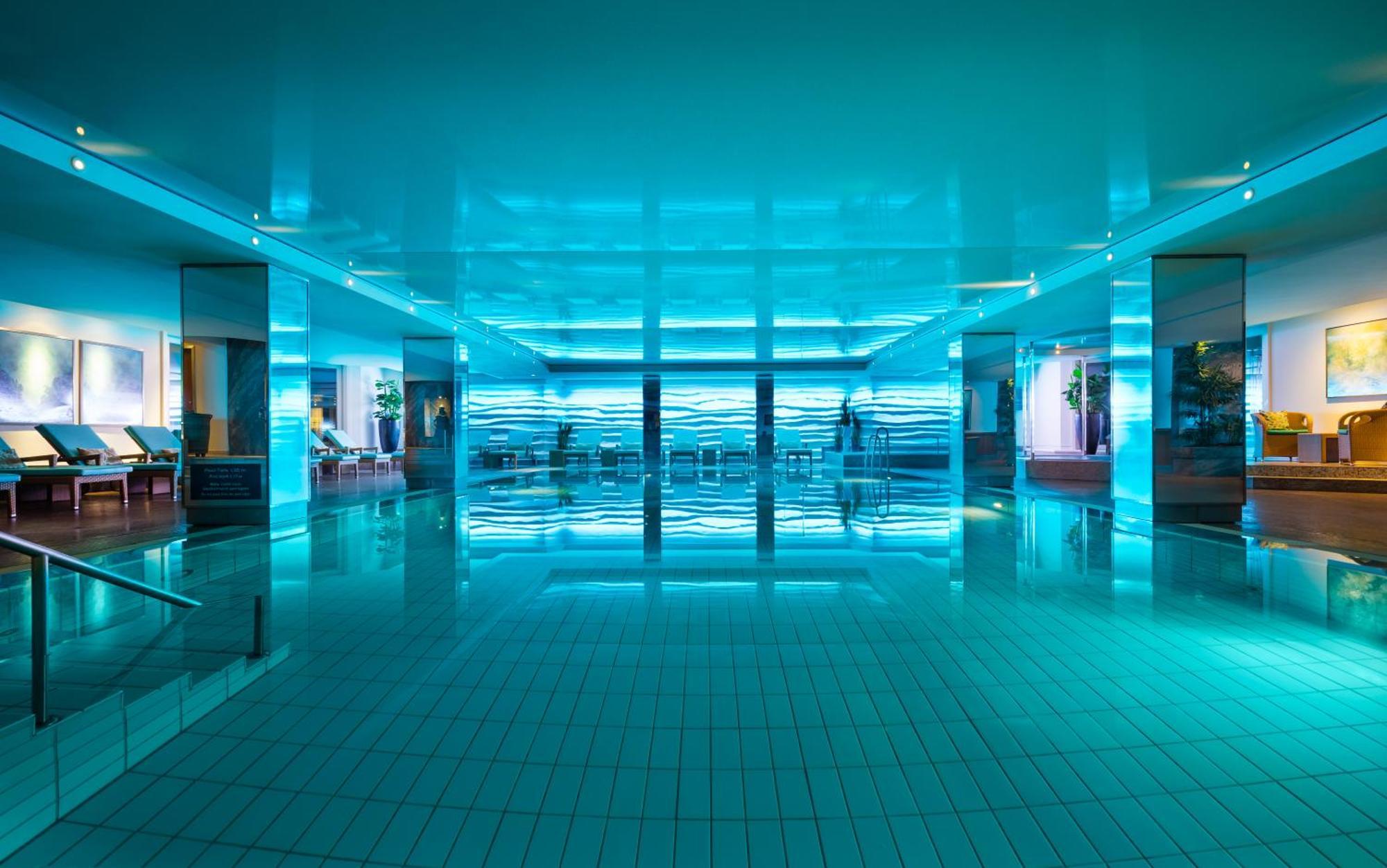 Grand Elysee Hamburg Exterior photo The lobby of the InterContinental London O2